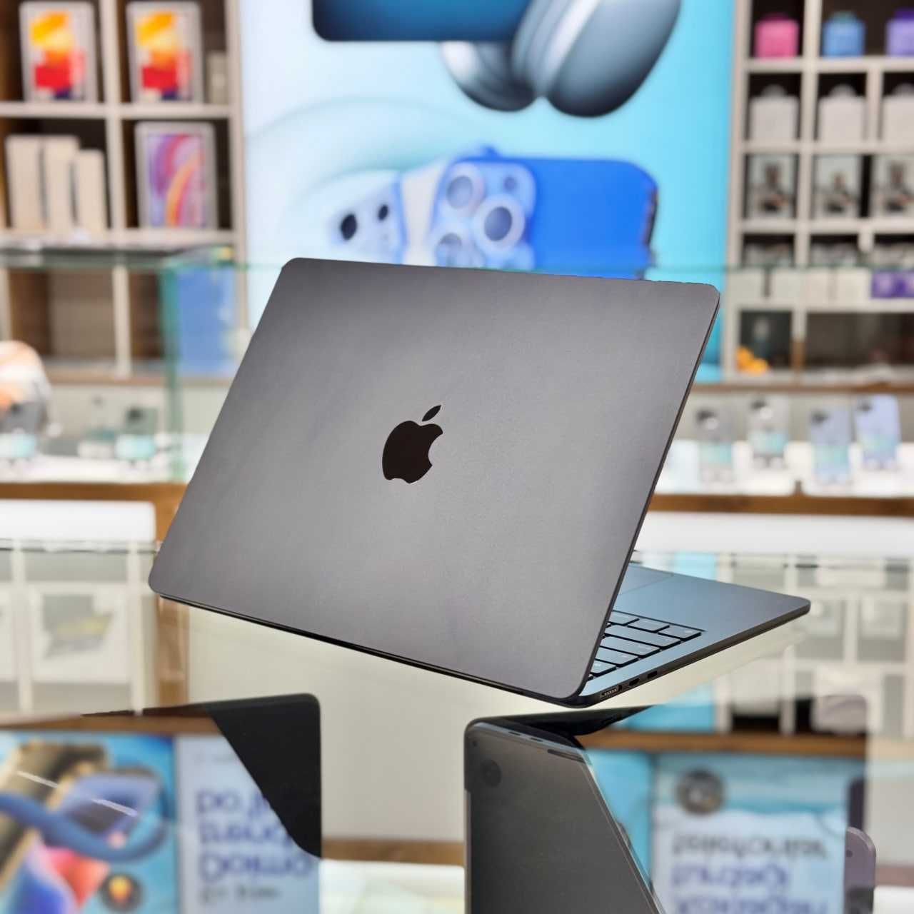Macbook Air M2 ideal Nasiya Savdo bor