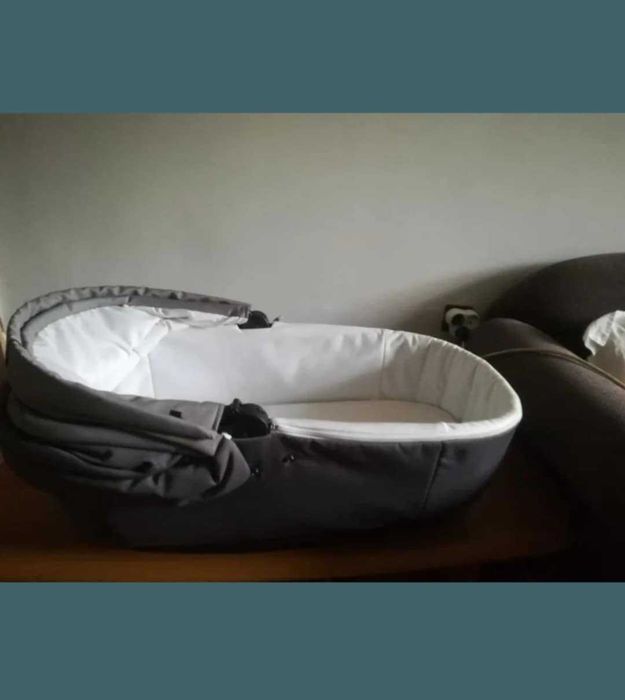 Продавам детса количка Peg Perego