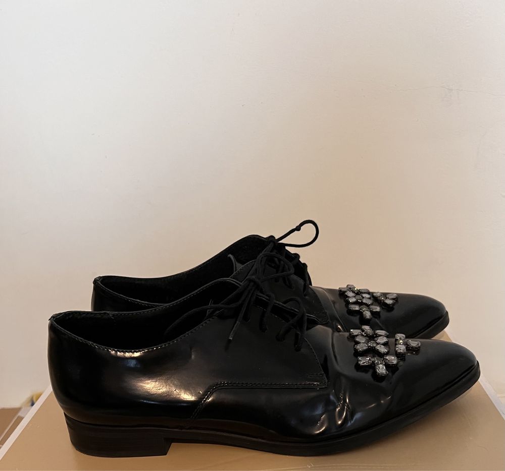 Обувки Lоve Moschino и Gianni Rossi