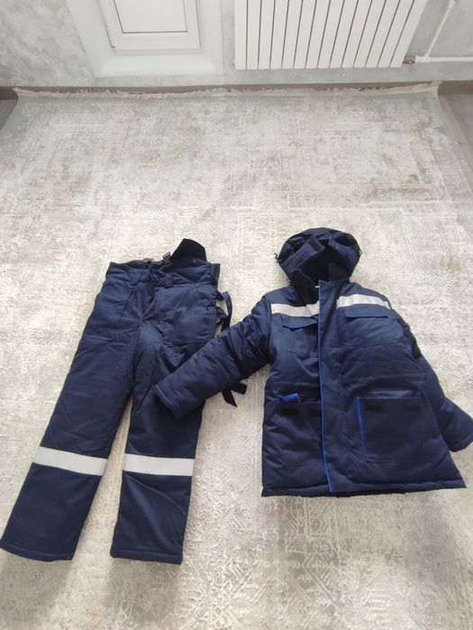 Продам новую зимнию спец одежду