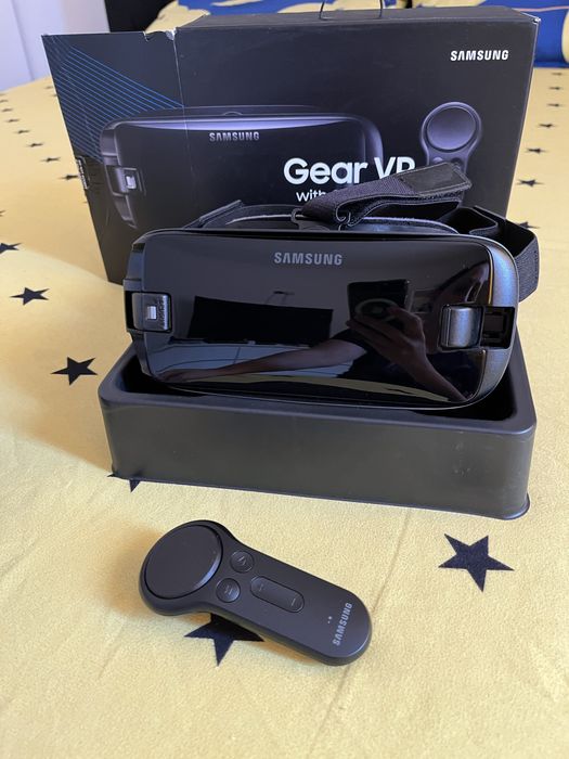 Vand ochelari Gear VR 3 D CU CONTROLLER Samsung.