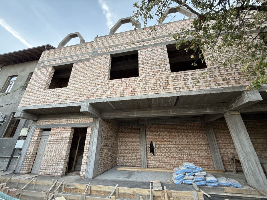 Аренда , 200 кв шайхонтохур кўкча гулзор генирал узоқов тинчли алоқа