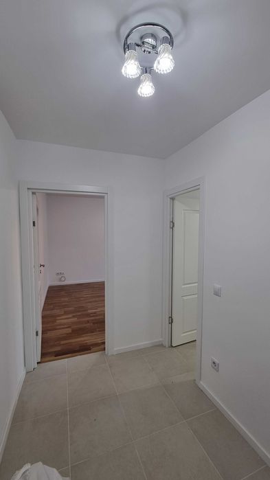 Vând apartament 2 camere et.1 36,5 mp st. Liviu Rebreanu, ultrafinisat