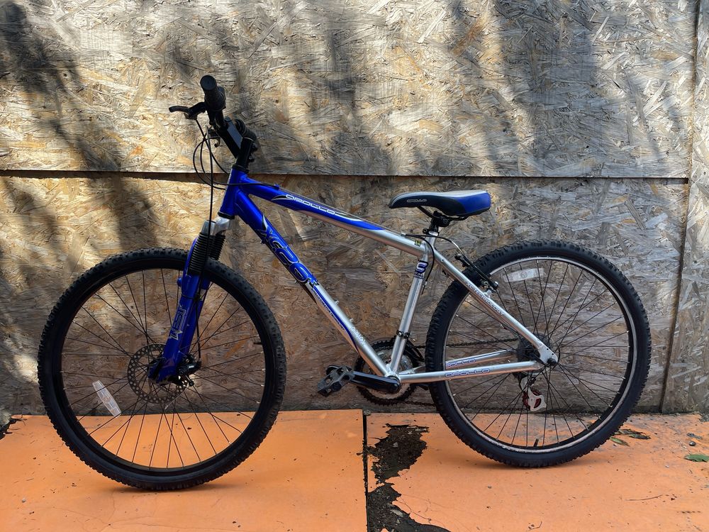 Bicicleta apollo  roti 26” frana pe disc cadru aluminiu