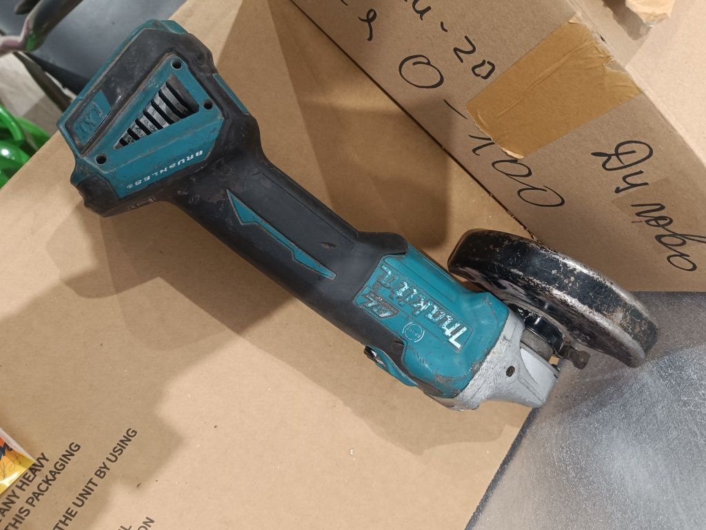 Makita DGA 506 z за части