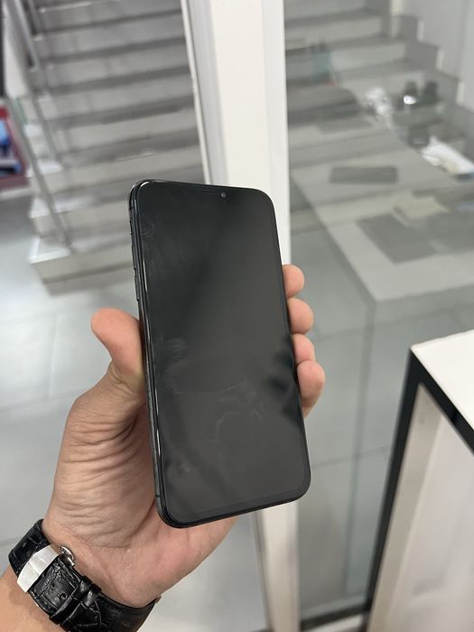 iphone xs ishlashi zur zaryad zur tutadi
