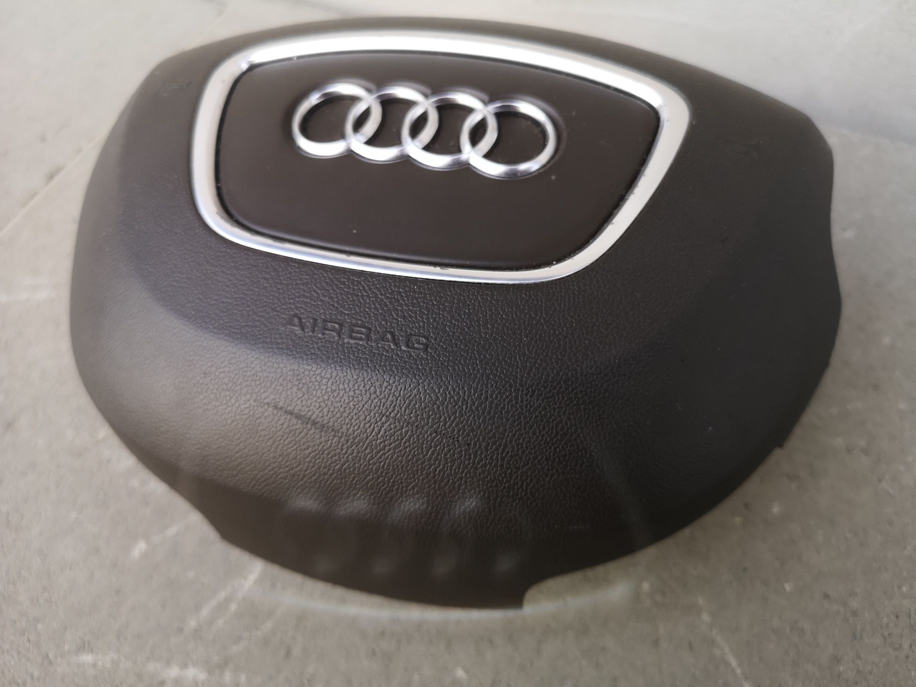 Airbag volan maro Audi A6 4G, A7 A8 4G0880201E BD6