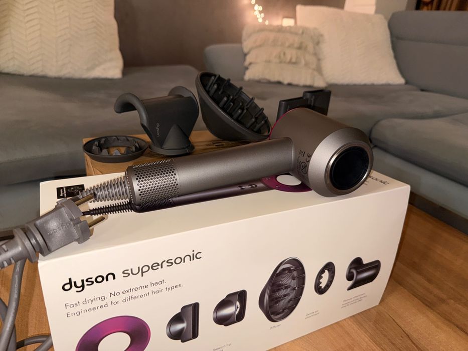 Dyson supersonic