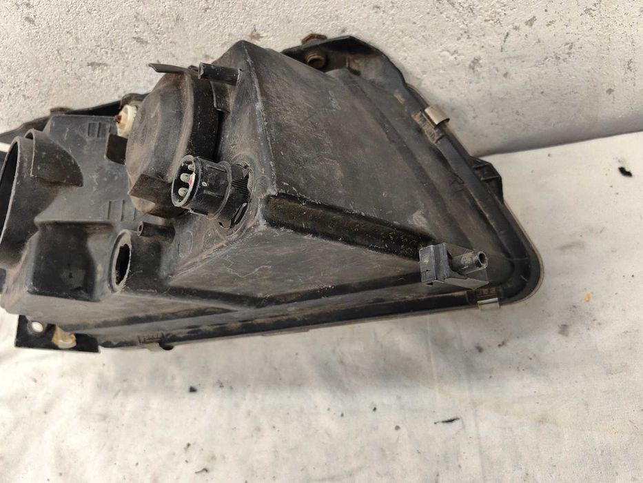 Оригинален фар Vw Passat B5