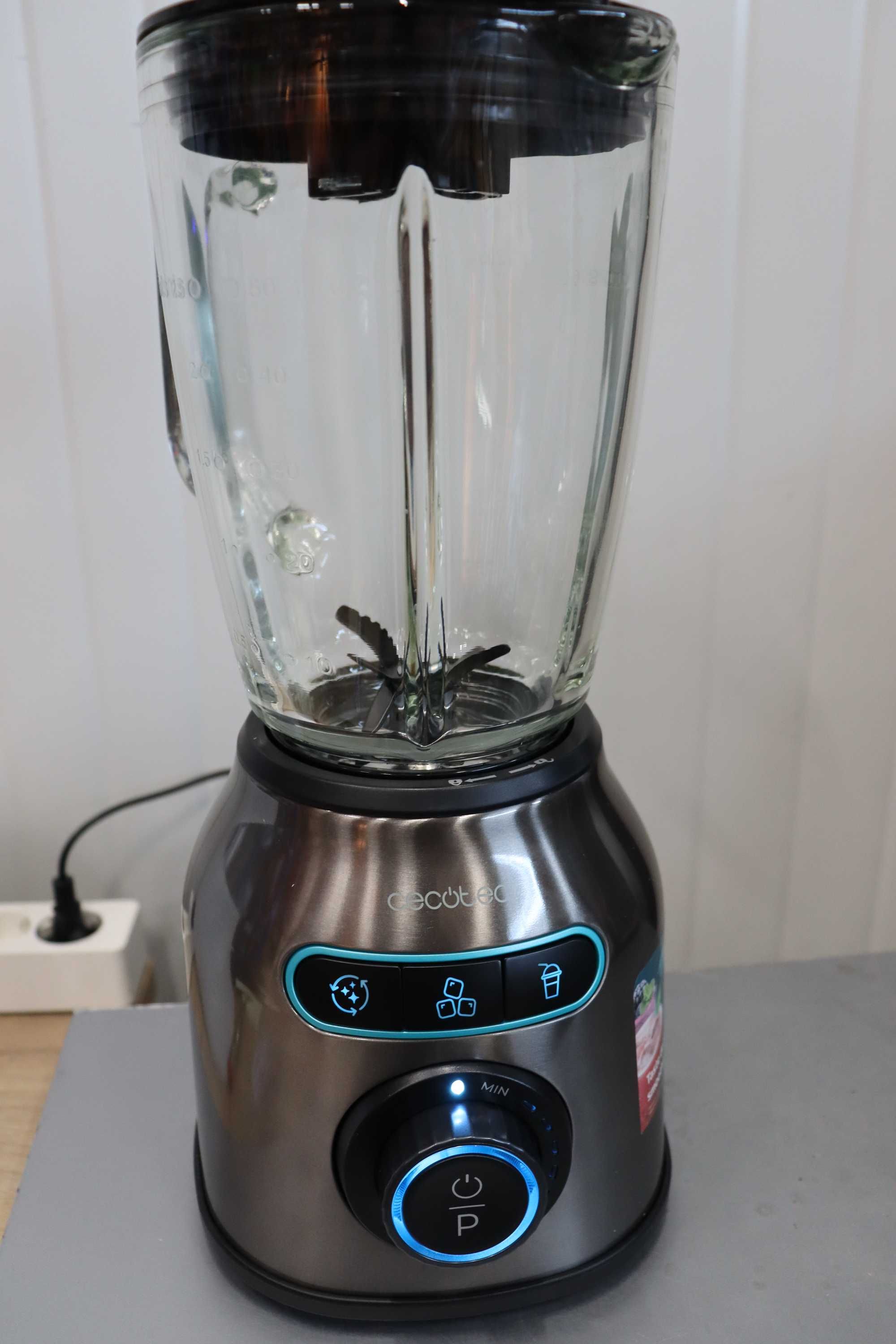 Блендер Cecotec Power Black Titanium 2200MAX Smooth