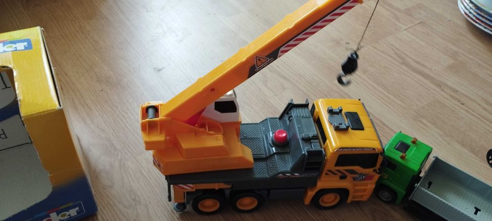 Детски кран , играчки