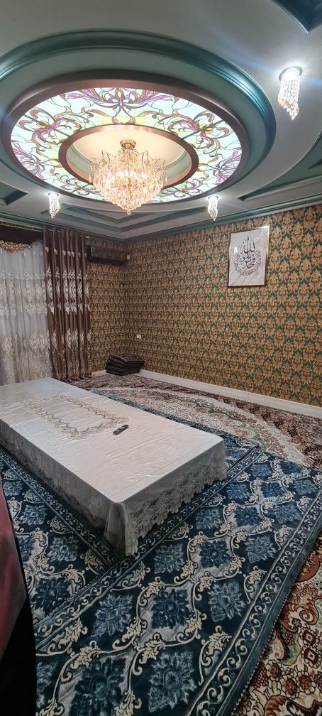 SOTILADI:Qarshi shahar markazida MARKA yonida  3 xonali 2-ETAJ