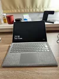 Laptop ultraportabil Microsoft Surface 3