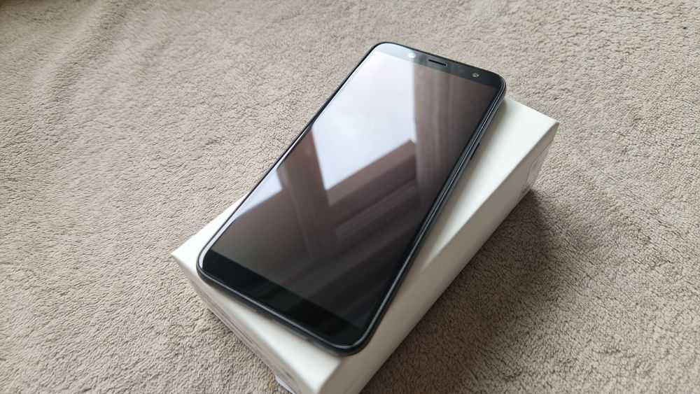Samsung A6 черен 32GB