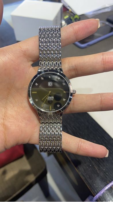 Cover швейцарские часы с бриллиантами