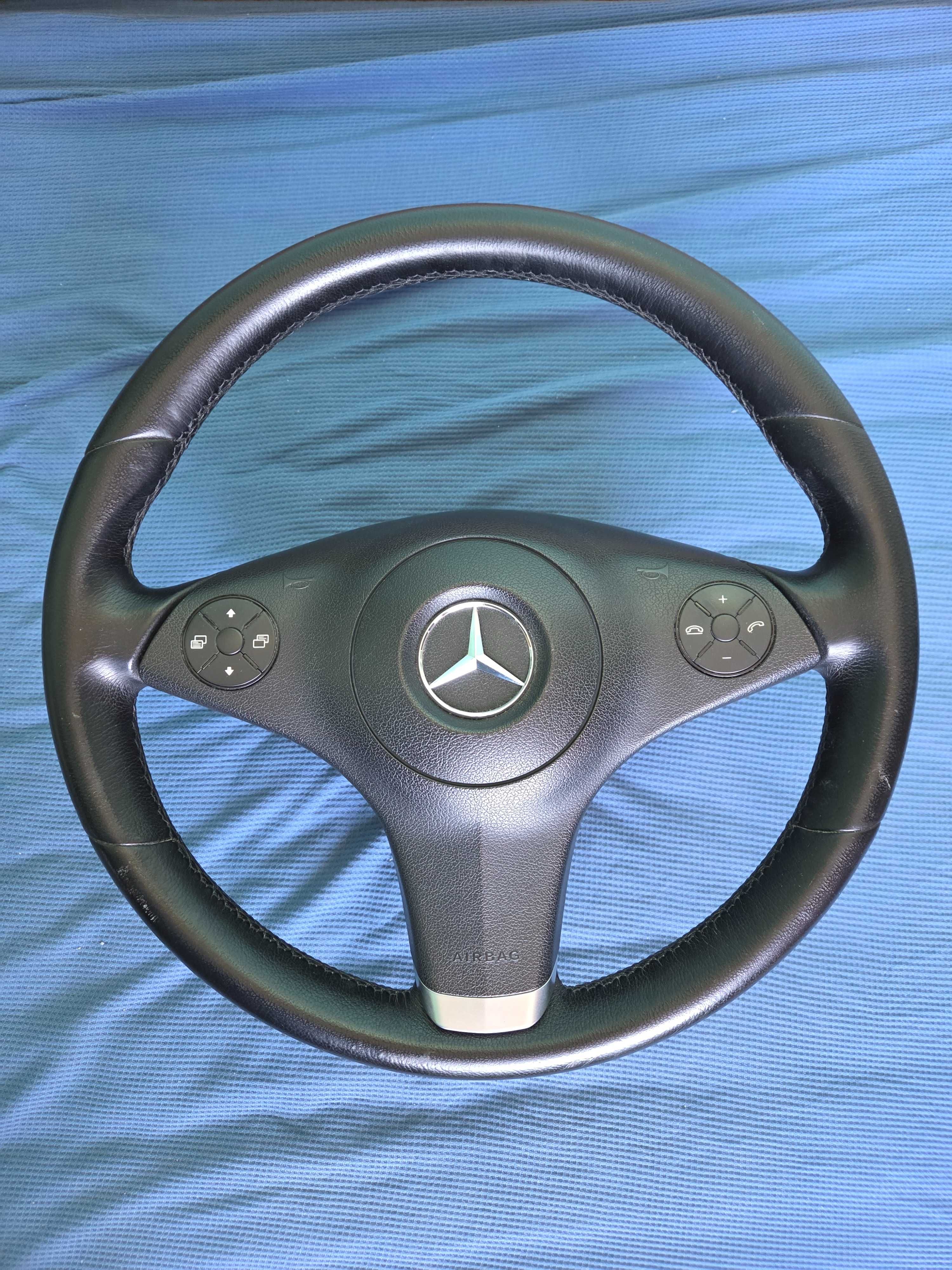 Волан Mercedes CLS / SLK
