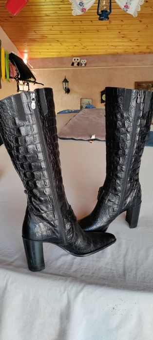 Cizme piele, mărimea 39-40,NOI, donaldi Plimer