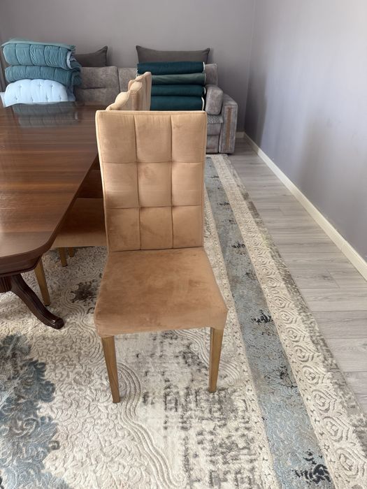 Продам стол со стульями в идеальном состоянии