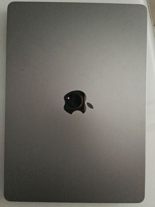 Macbook air M2 100% battery health