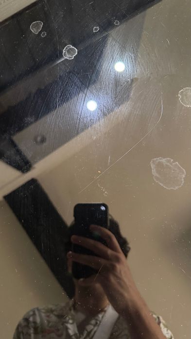 Vând Masă Casă sau Spațiu Comercial