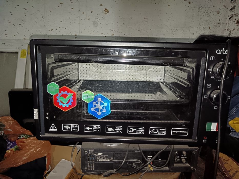 Продам электрический духовкуовку