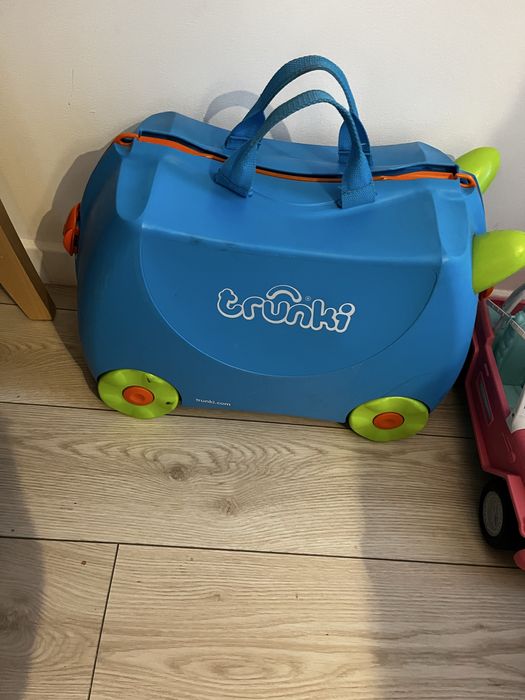 Trunki geamantan