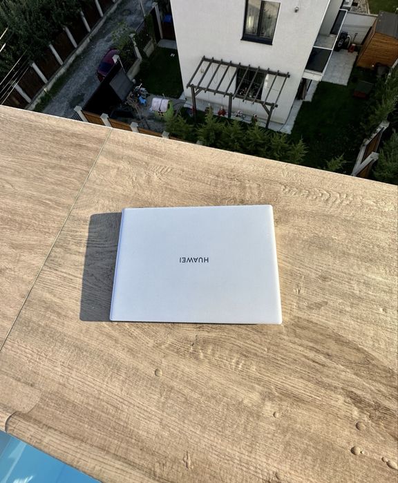 Laptop huawey ultra subitre matebook pro x touchscreen