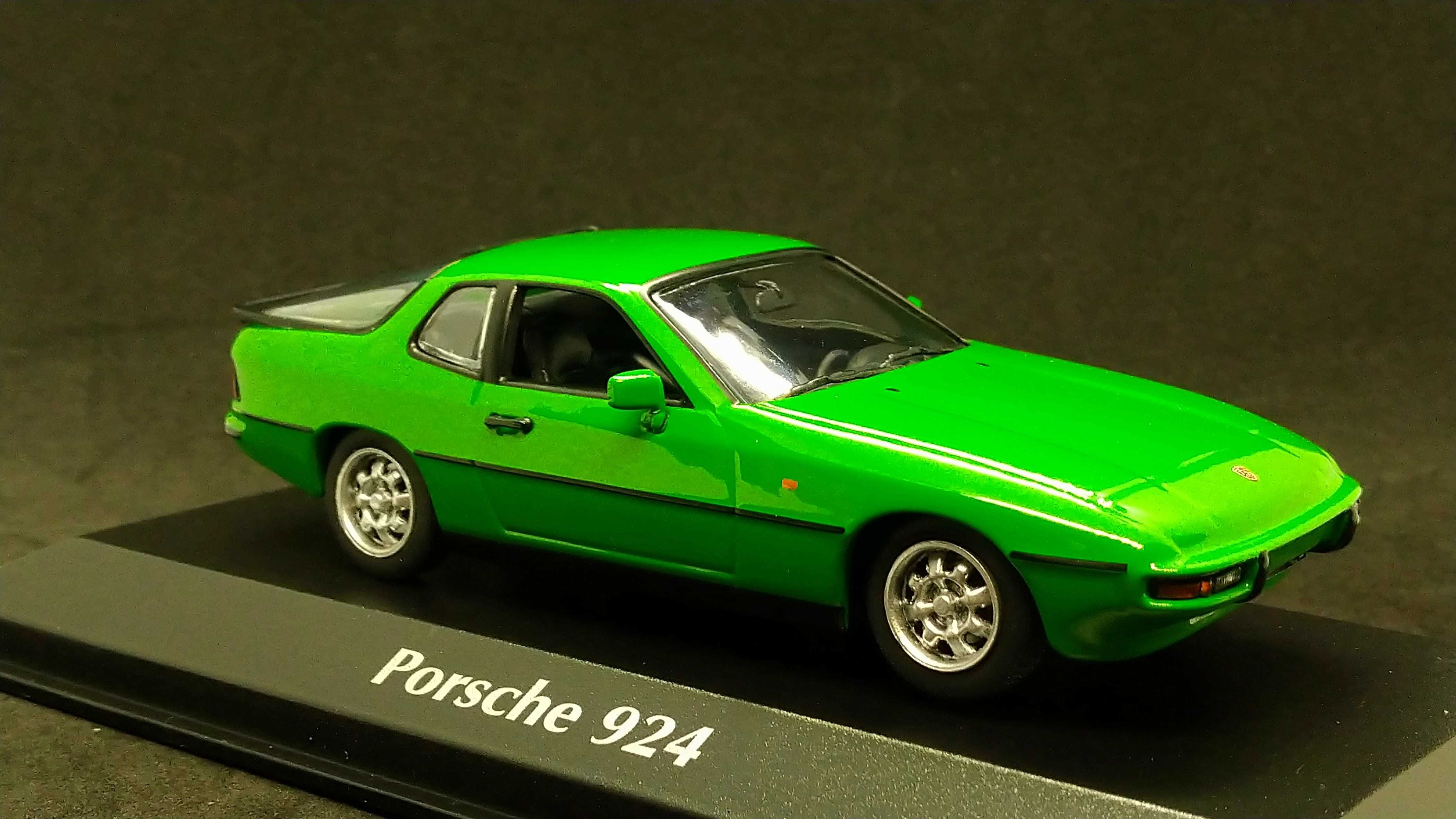 Macheta Porsche 924 Maxichamps 1:43