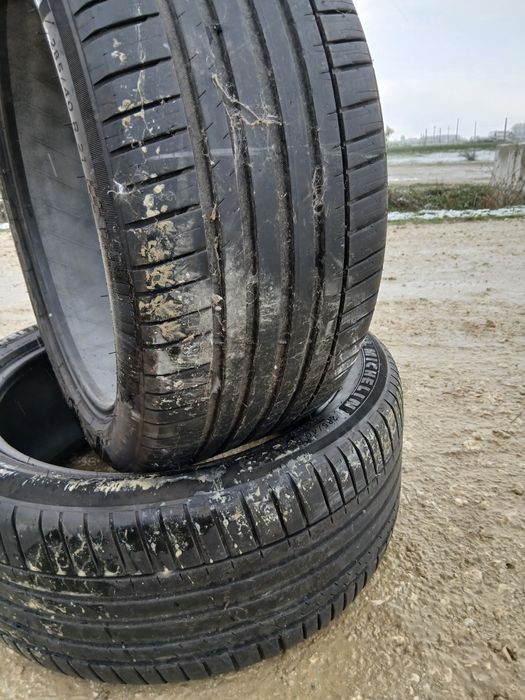 Anvelope vara și iarna 275/40/21   285/40/21.    315/35/21
