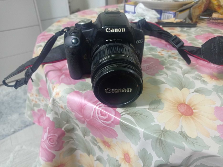 Професионален фотоапарат Canon EOS 500D с два обектива