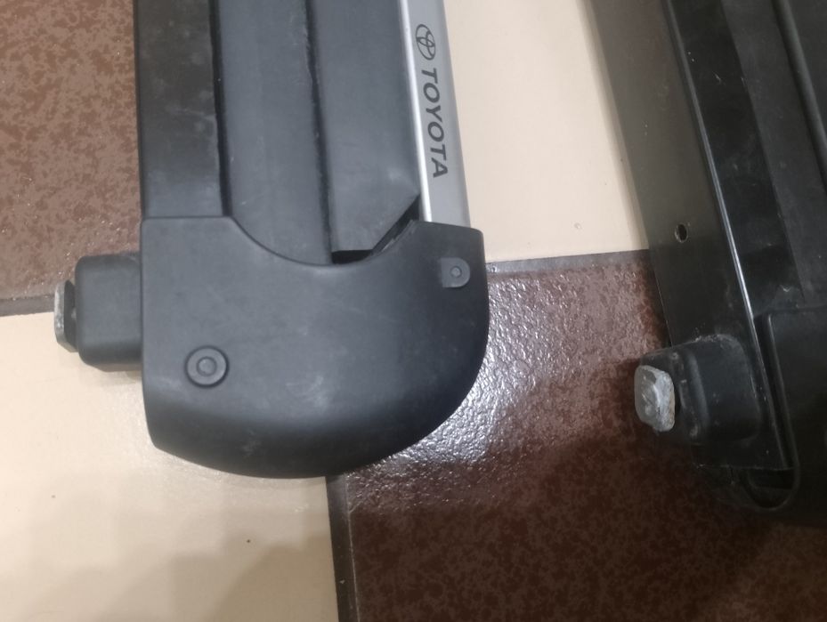 Багажник -стойка за ски 6 чифта