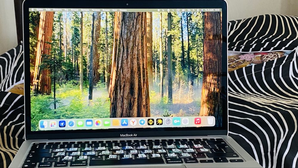 Срочно продаю Macbook Air  M1 13”