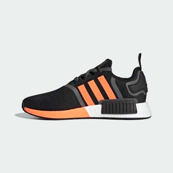 Оригинални мъжки маратонки * ADIDAS NMD R1 *  EU41 1/3 и 46 2/3