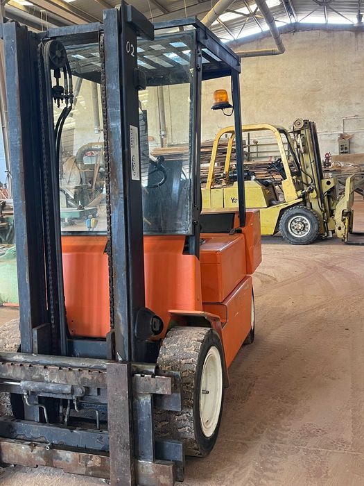 MOTOKAP CLARK - DPM 30 H - Продавам замяням с друг с по големи гуми.