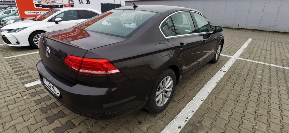 VW Passat, 1.6 TDI, 6+1, Led Matrix, senzori, navigatie