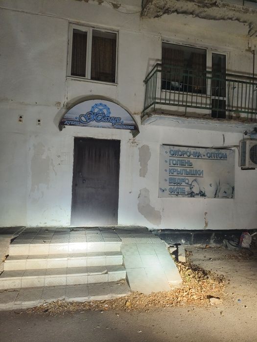 Сдам магазин в аренду на длительный срок.