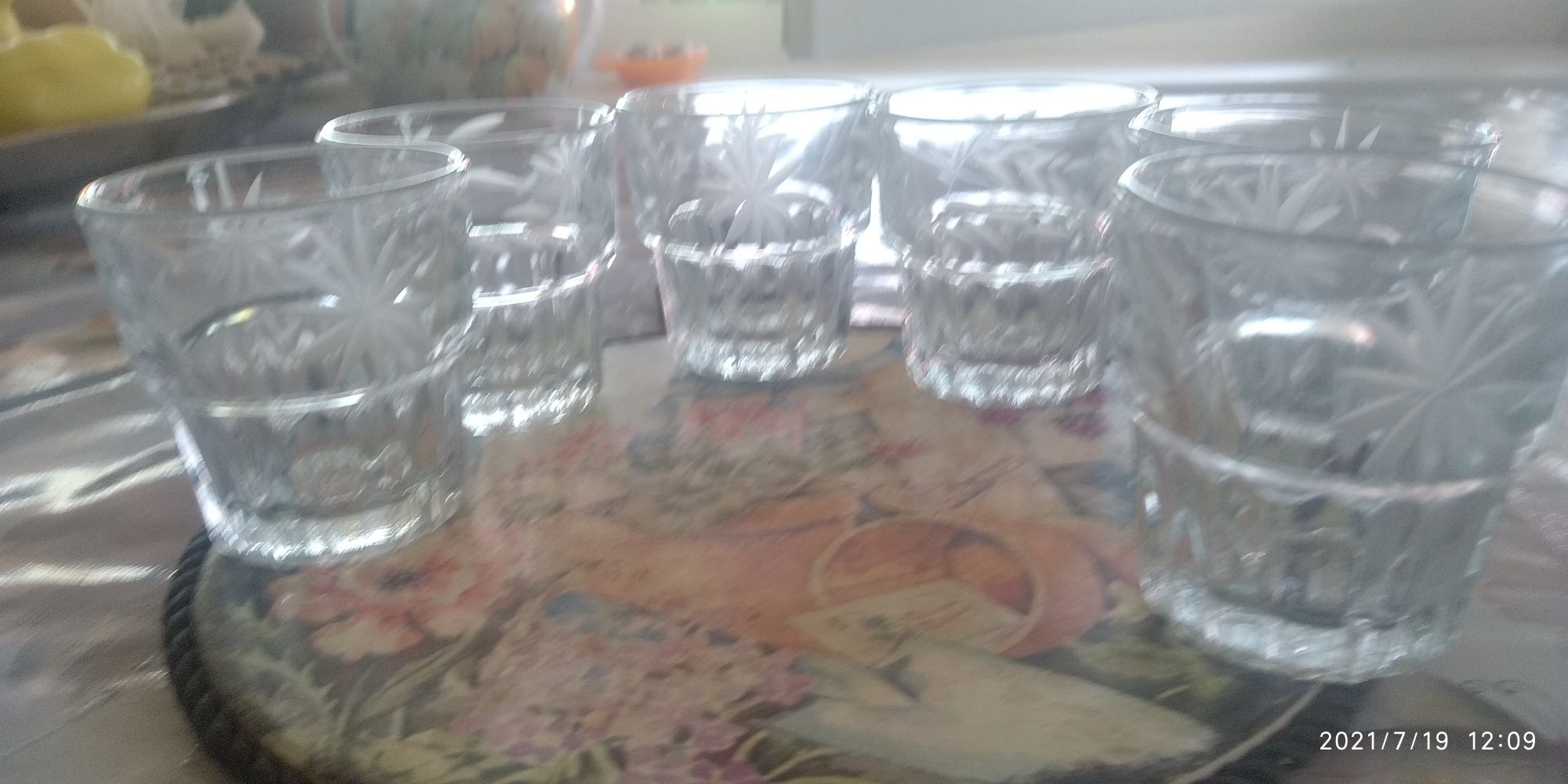 Посуда, стаканы, рюмки.вазы