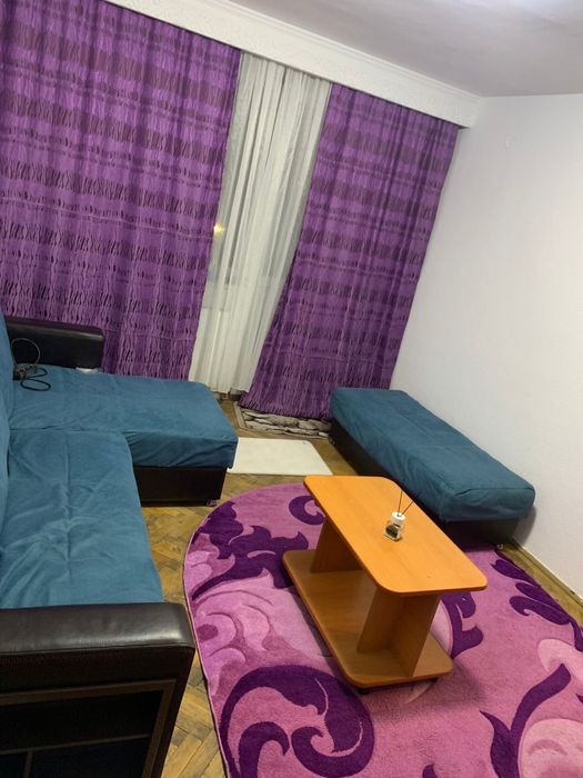 Inchiriez apartament 3 camere zona Craiovei