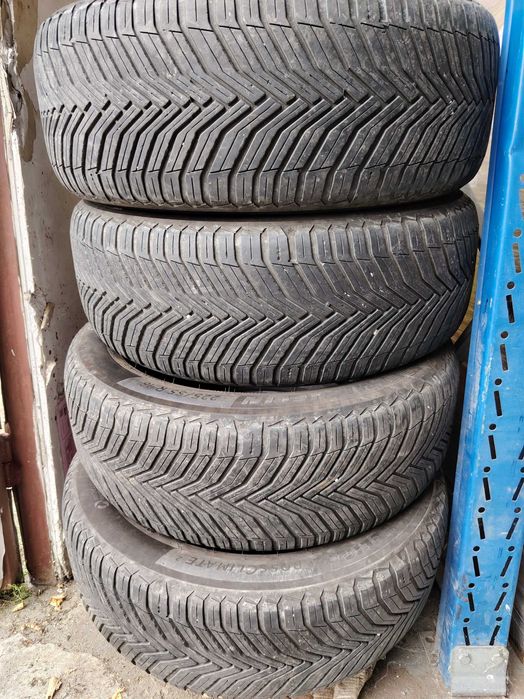 Vând 4 cauciucuri Michelin 225/55/18