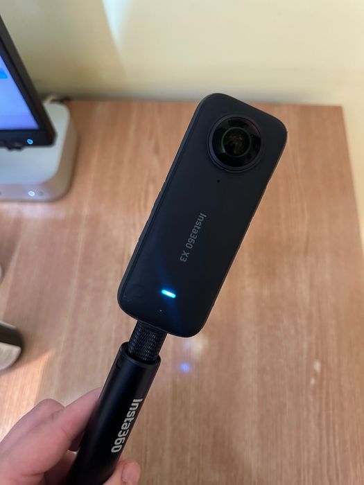 Camera insta 360 one X3