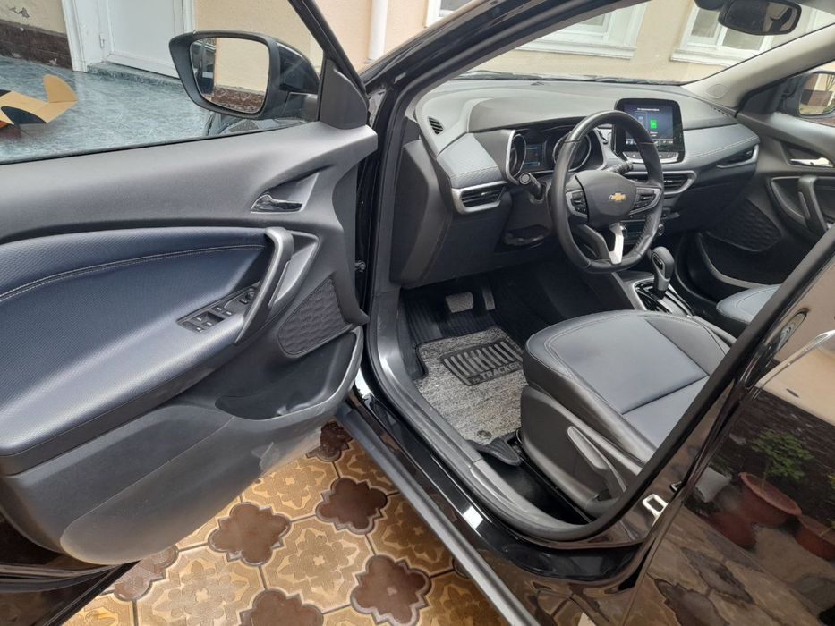 Treker 2 2022 Premier Full Avtomat karobka srochna sotiladi