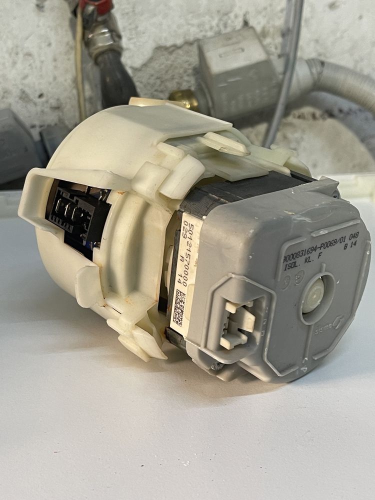 Pompe recilculare MASINI DE VASE Bosch / Miele / Siemens