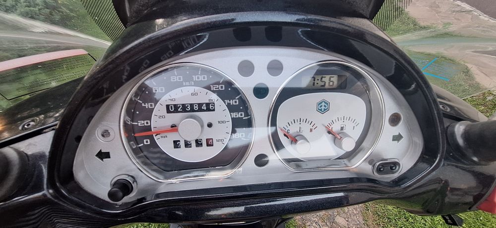 Piaggio Beverly Tourer 400 cc