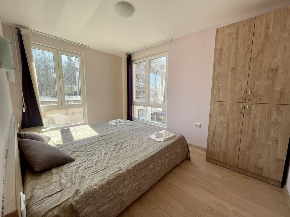 Двуетажна къща, под наем, м-т Ален мак