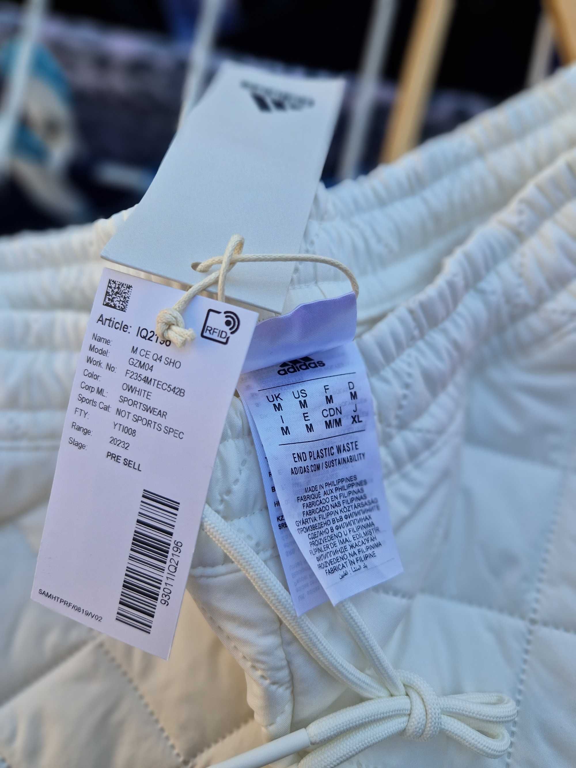 Pantaloni scurți Adidas Mărimea M