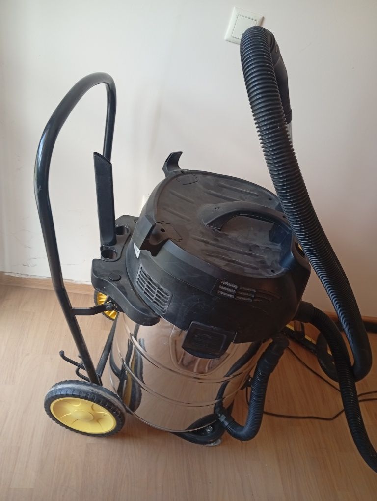 Прахосмукачка KARCHER NT 70/2 Me TC
