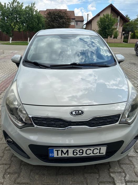 Vand Kia Rio an 2013