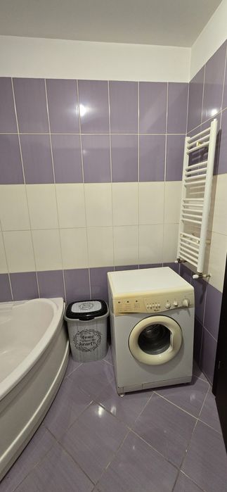 Inchiriez garsoniera Militari Residence