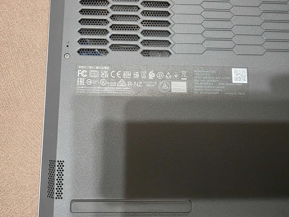 Лаптоп Lenovo LOQ 15AHP9, AMD Ryzen 7 8845HS, NVIDIA RTX 4050 6GB