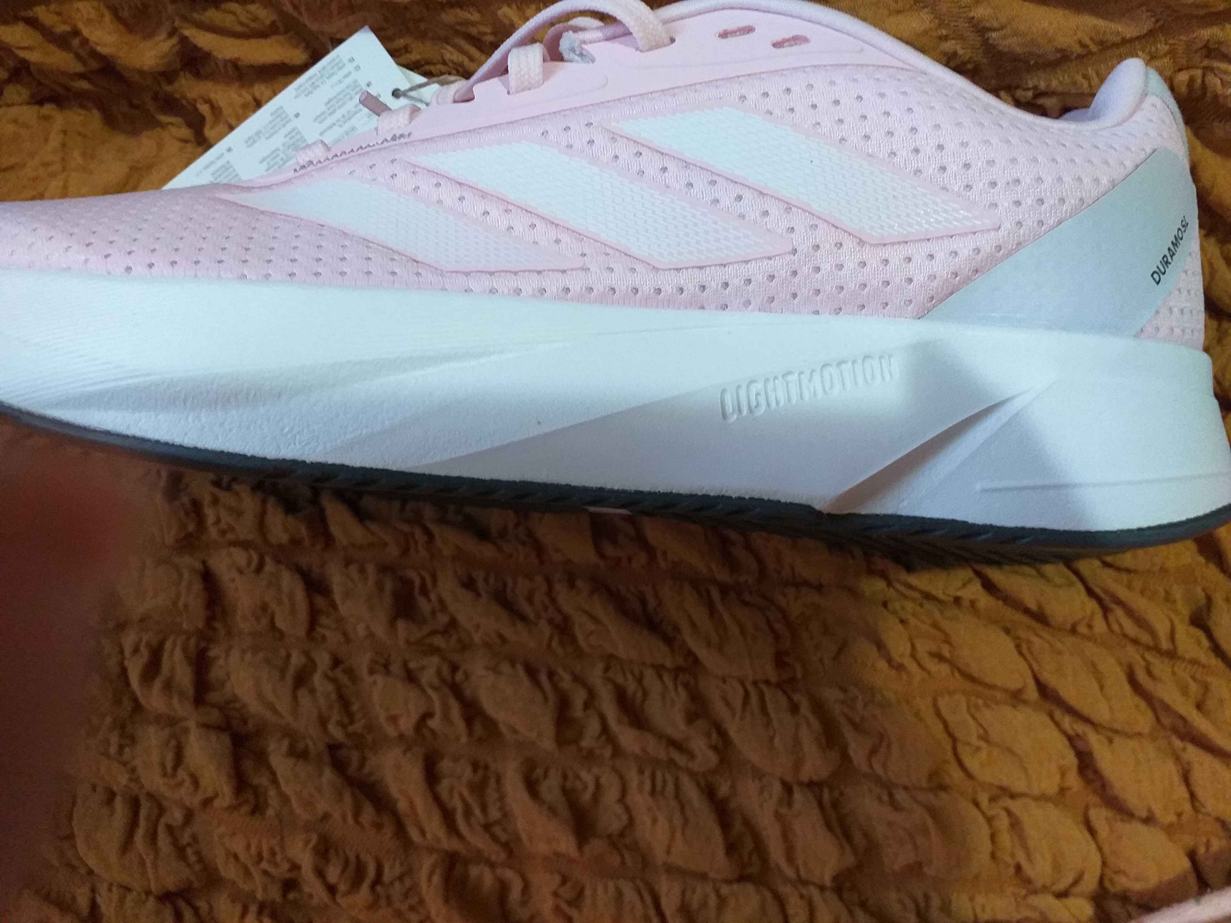 Adidasi noi ptr femei marimea 40
